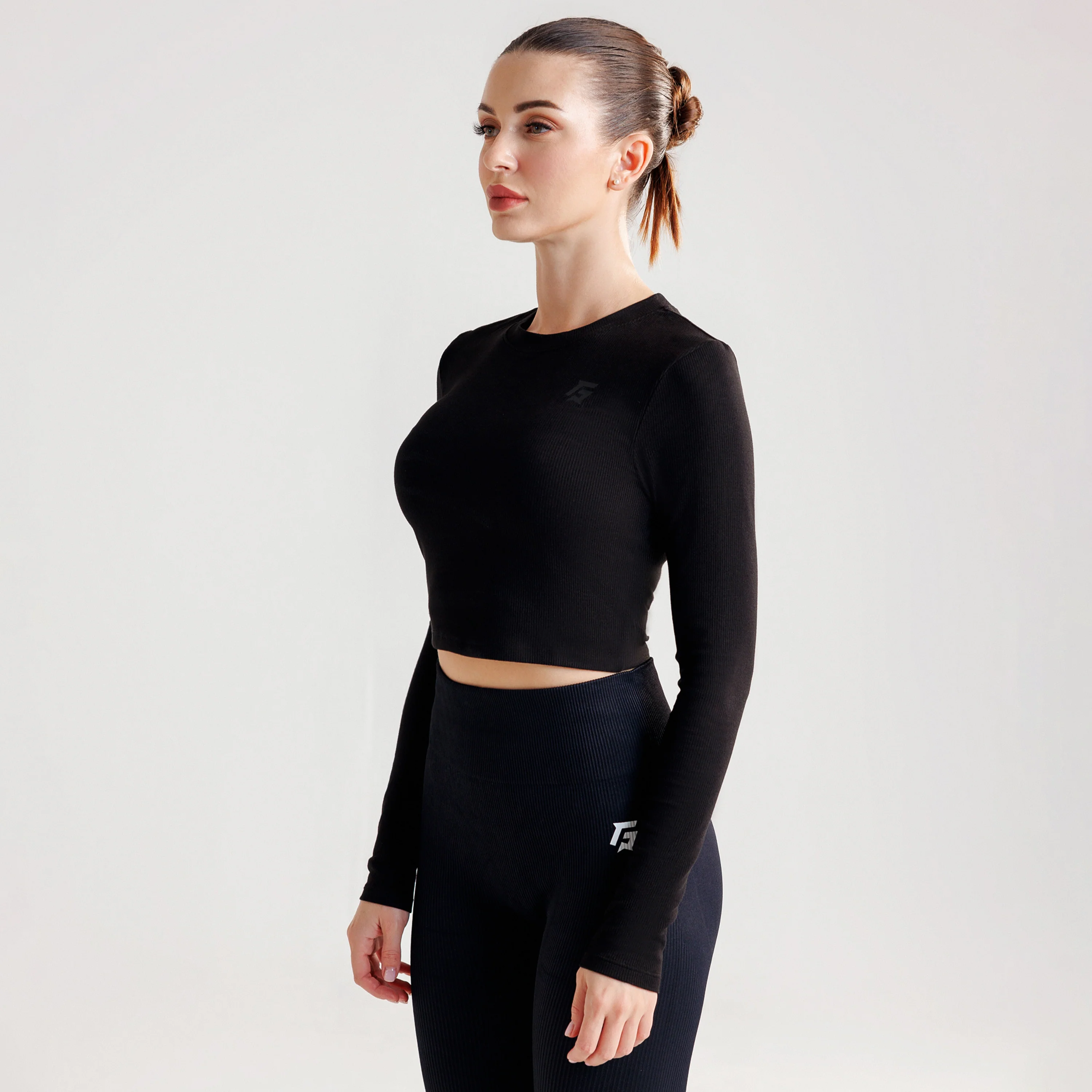 Dynamic Grip Crop Top (Black) - Image 3