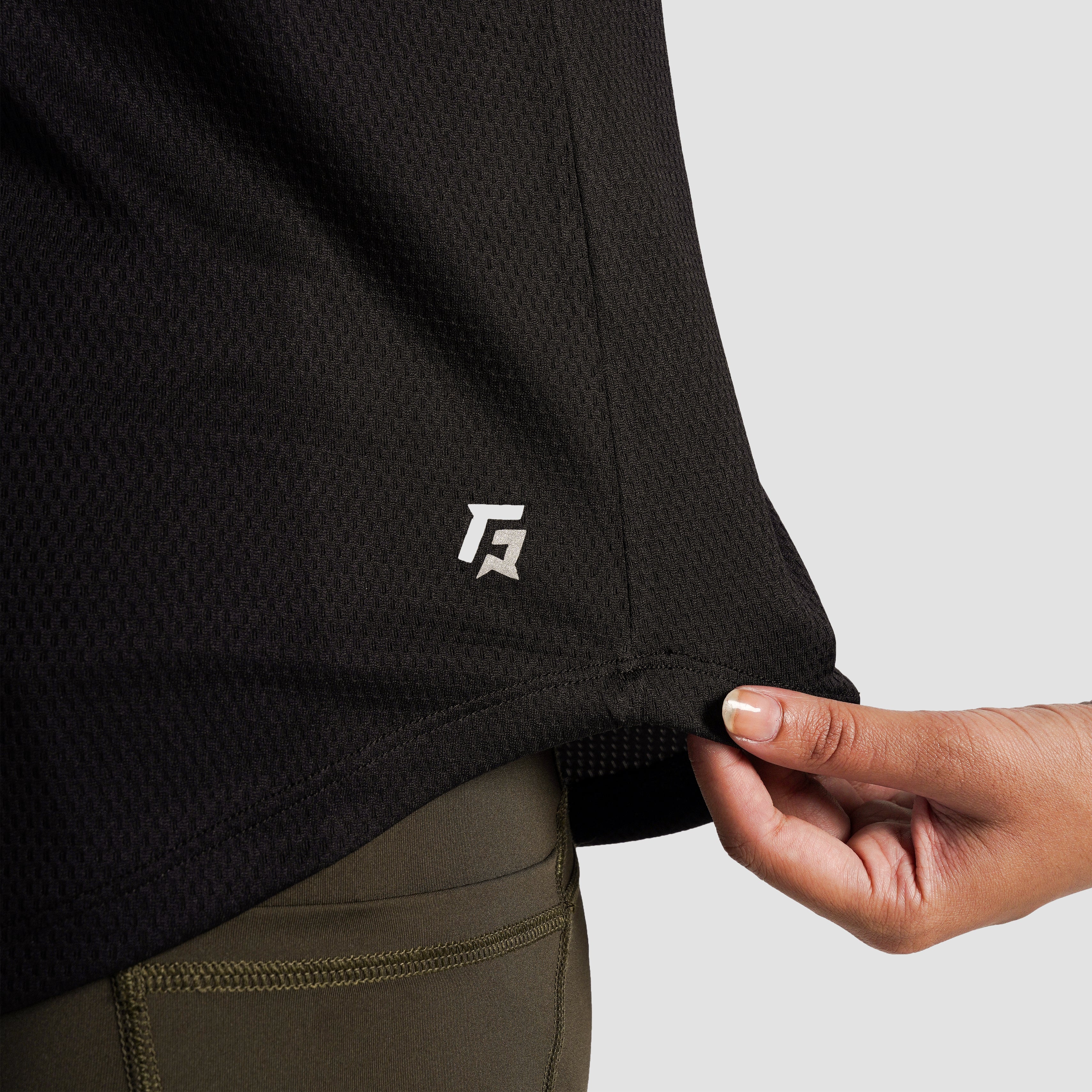 Formora Tee (Black) - Image 6