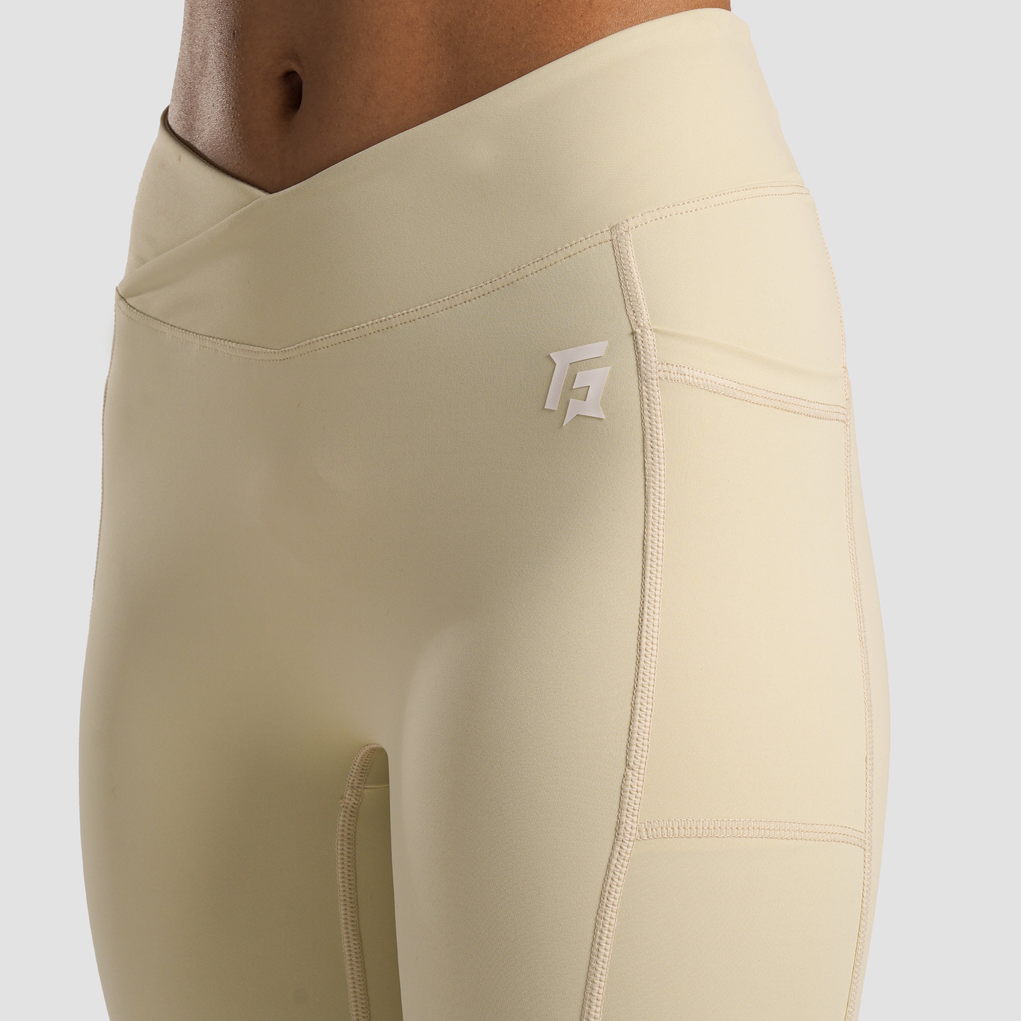 Glide Leggings 2.0(Cream) - Image 5