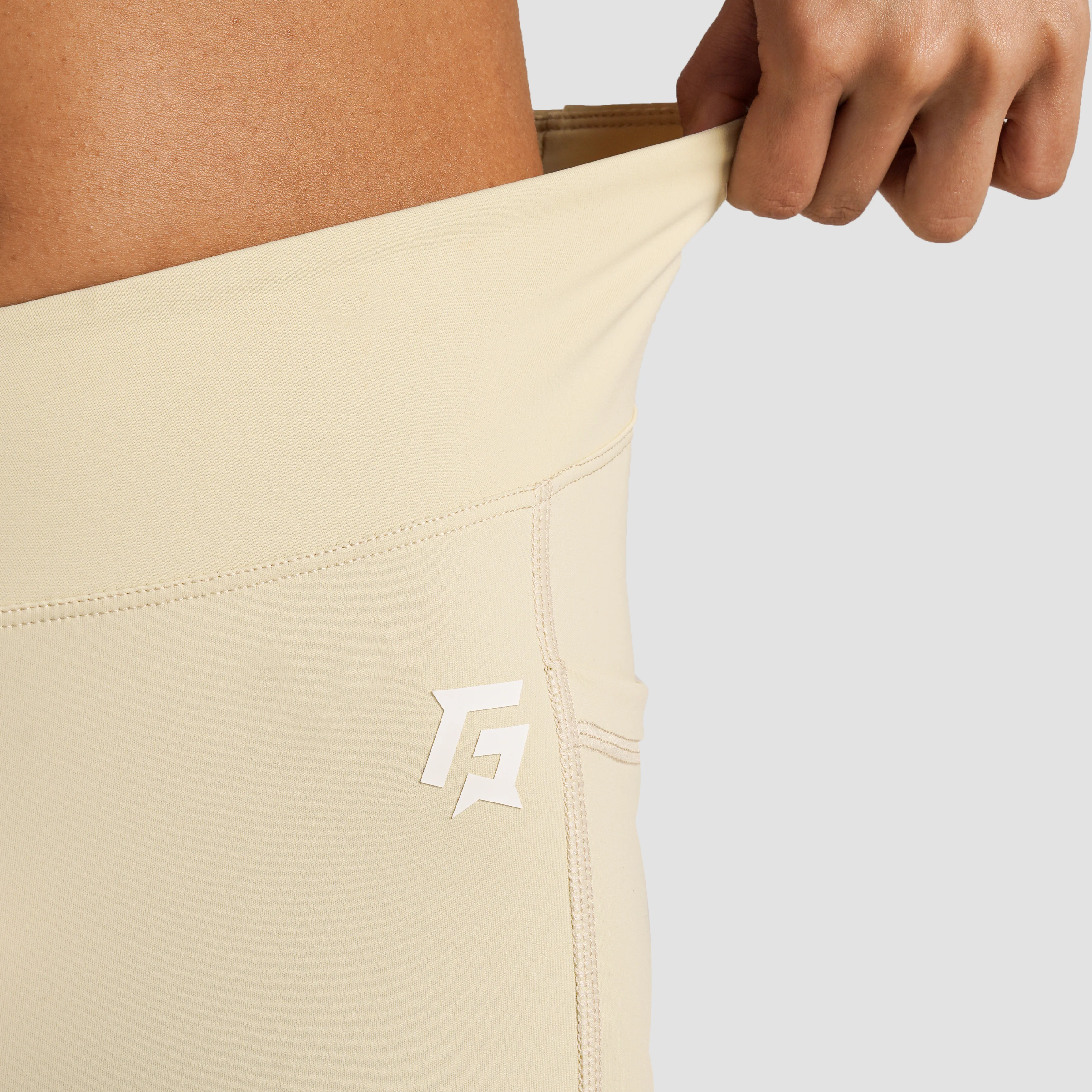 Glide Leggings 2.0(Cream) - Image 6