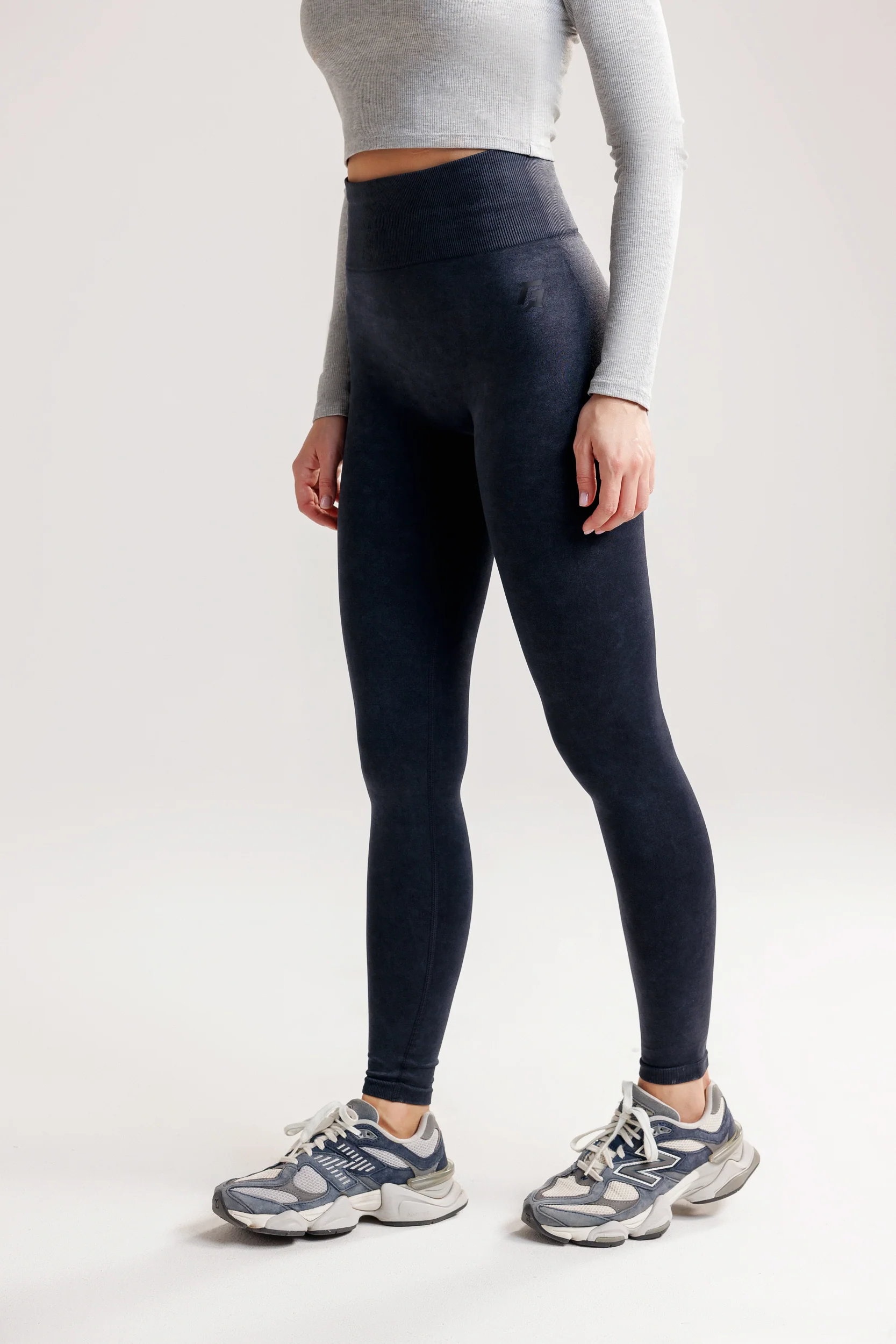 HyperGlam Seamless Leggings (Grey) - Image 3