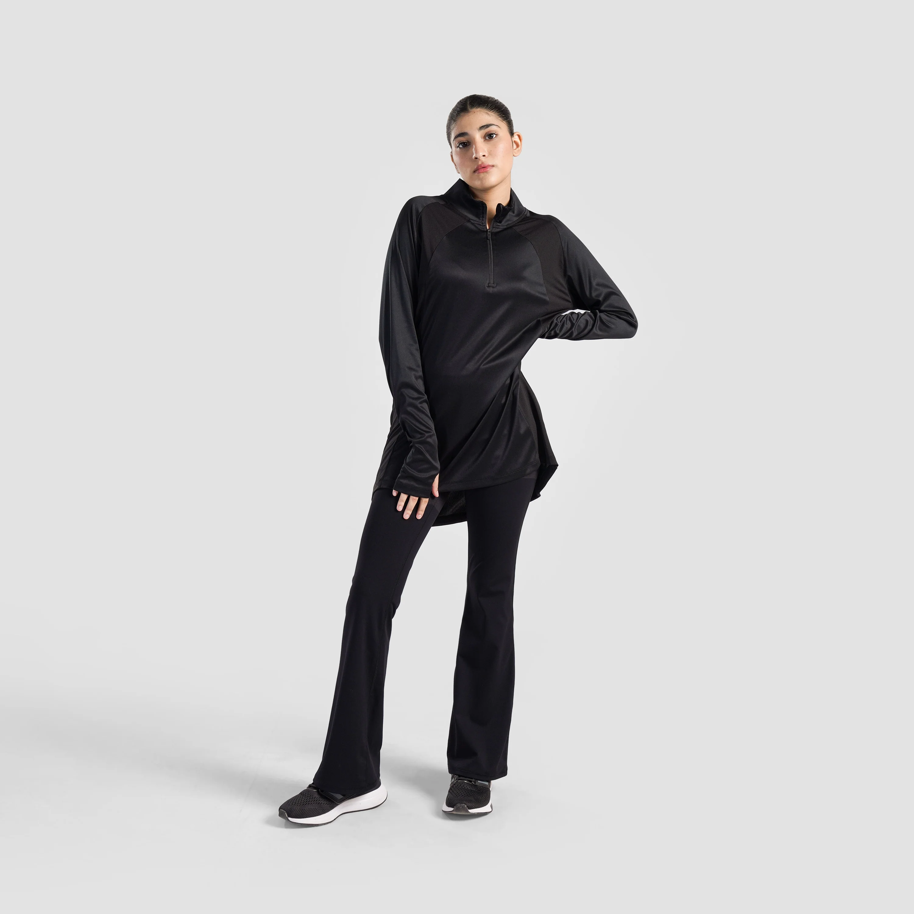 Modest Active Top (Black) - Image 4