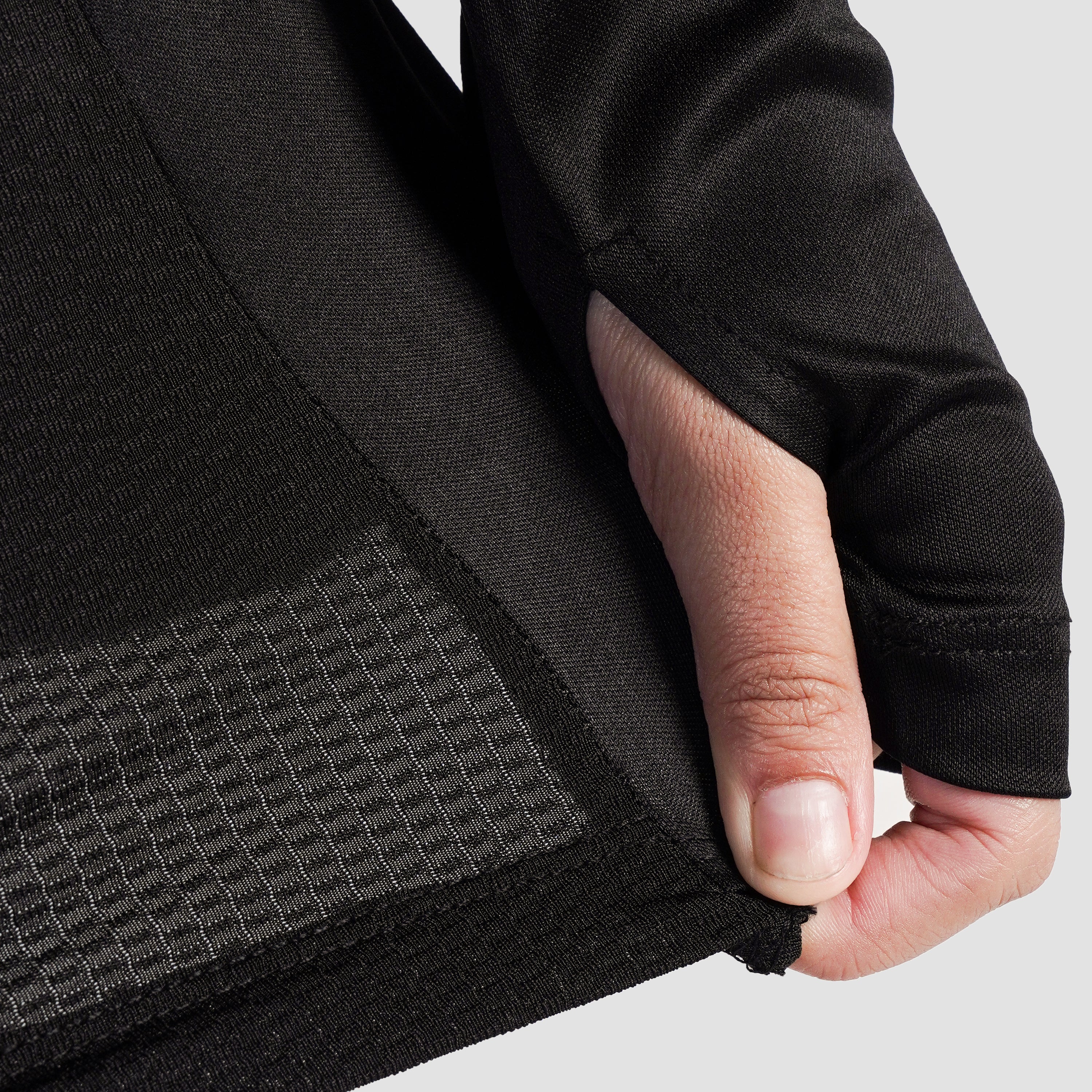 Modest Active Top (Black) - Image 6