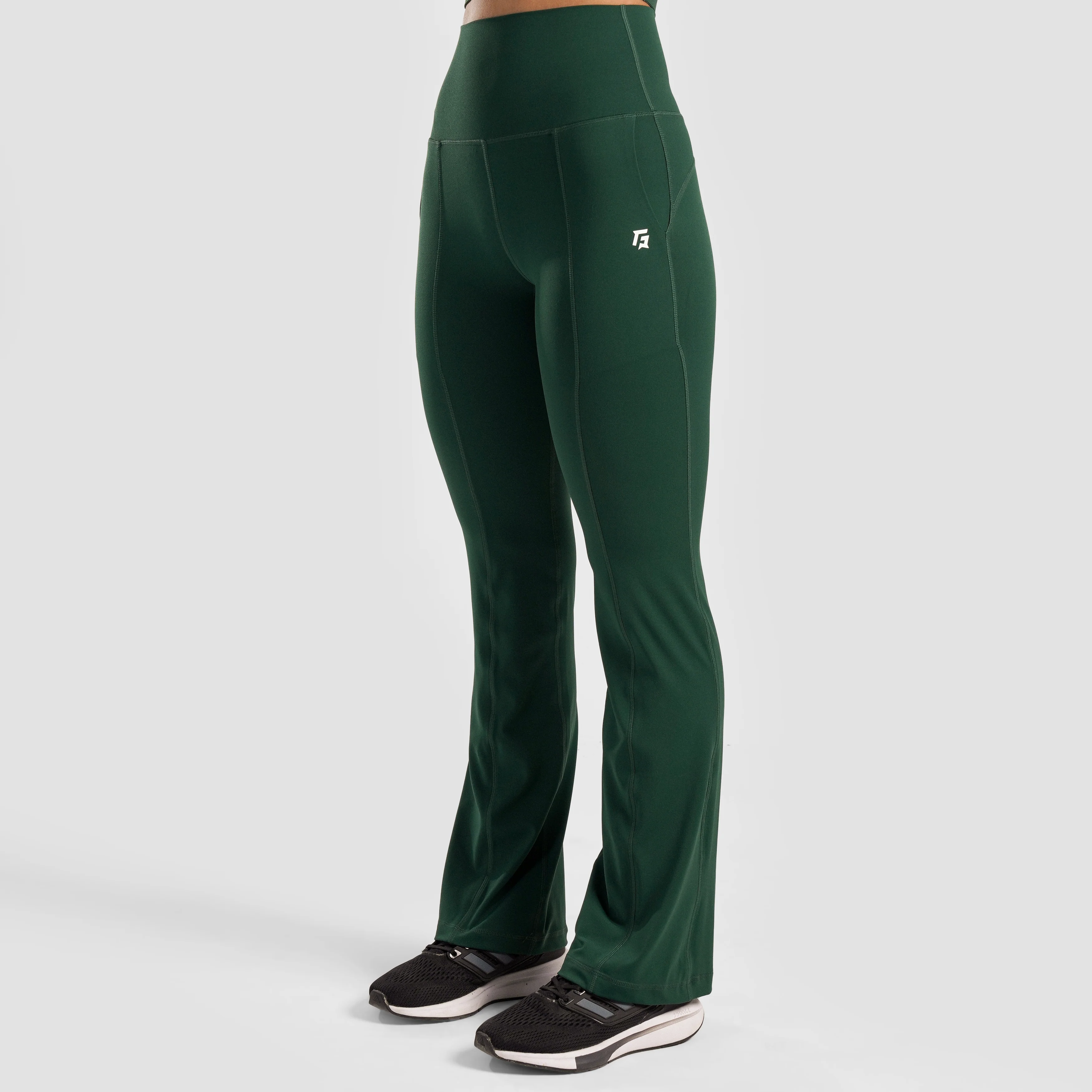 Momentum Flared Pants (Green)