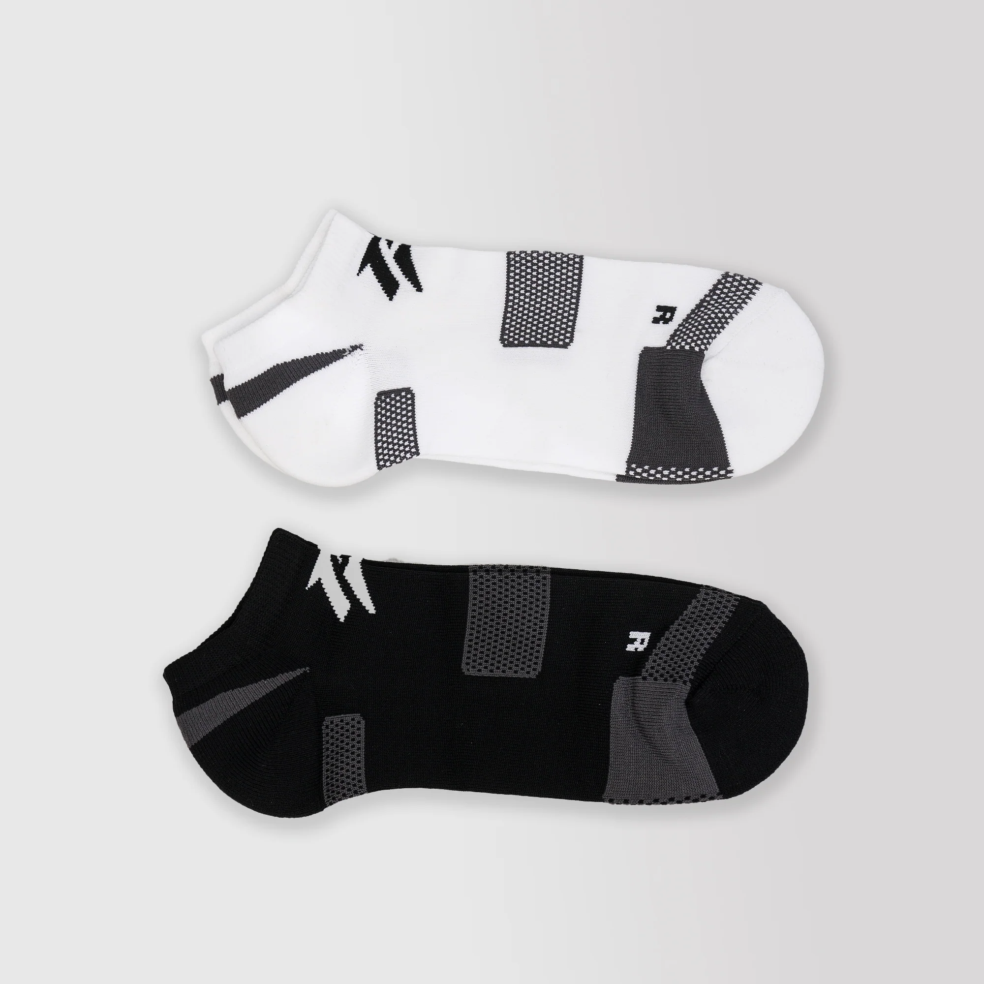 Ankle Socks 2Pcs (Black + White) - Image 4