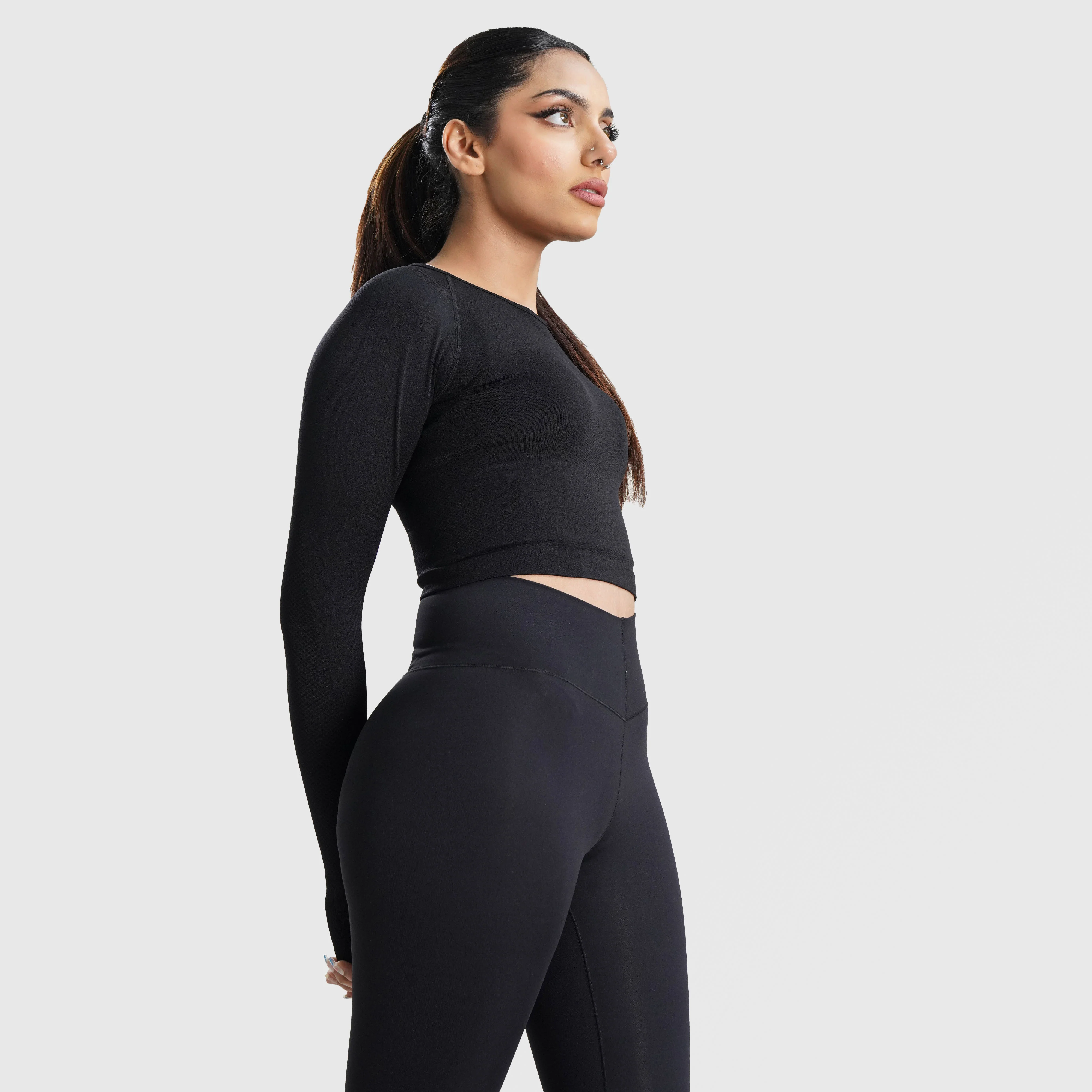 Rank Seamless Crop Top (Black) - Image 5