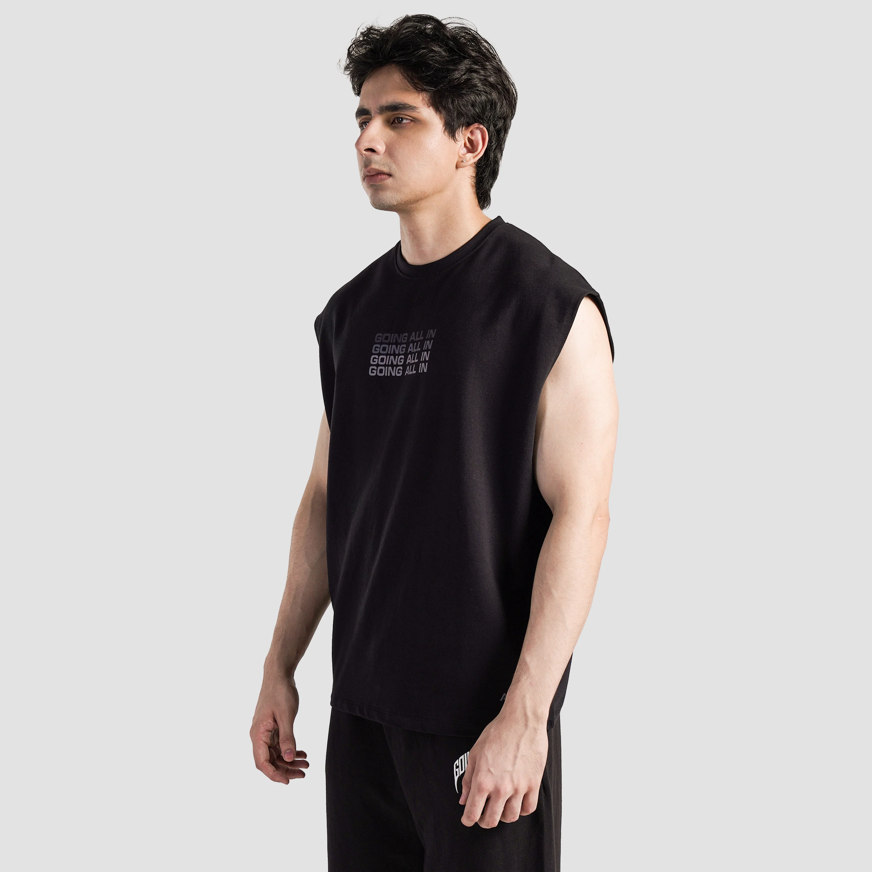 React Sleeveless Tank (Black) - Image 3