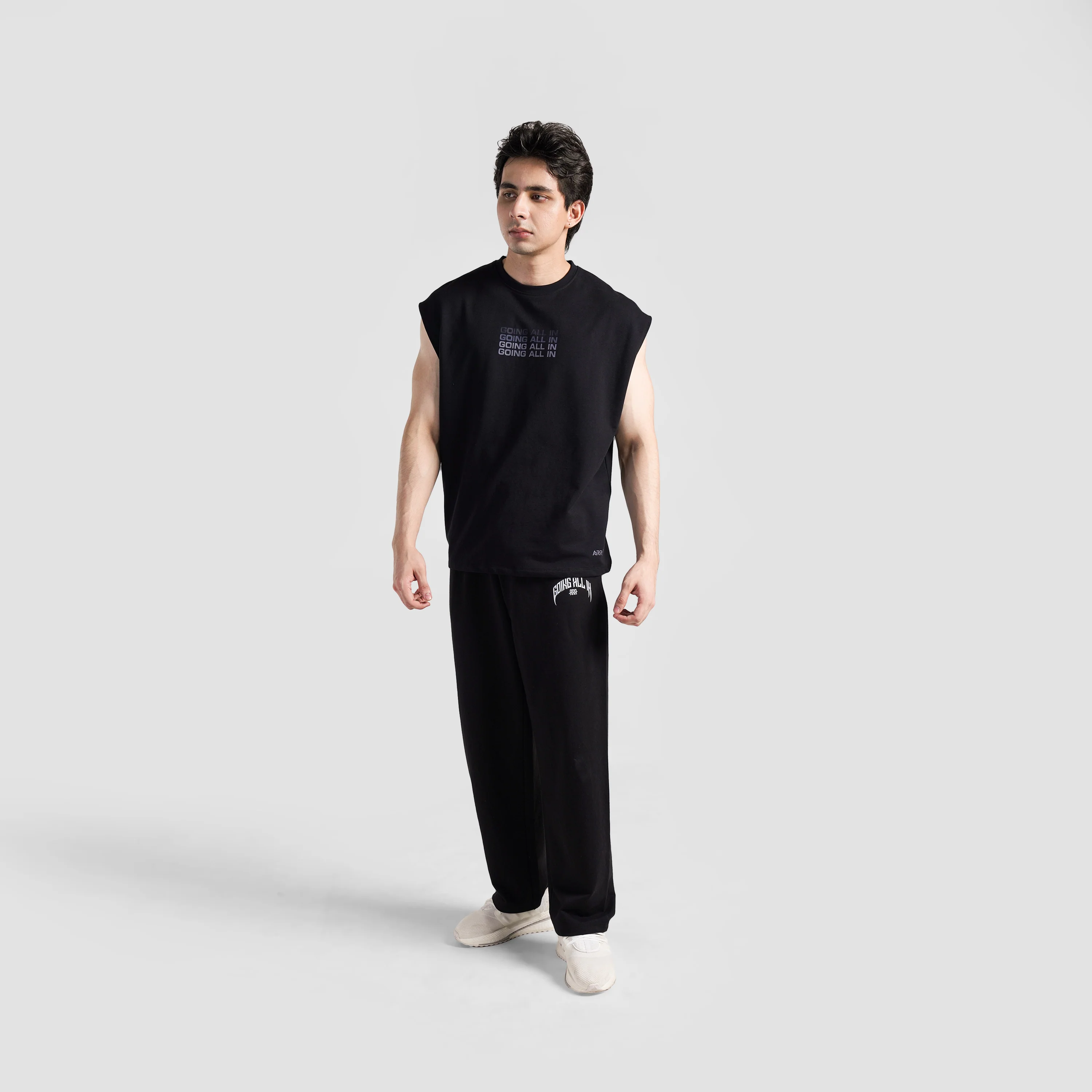 React Sleeveless Tank (Black) - Image 4