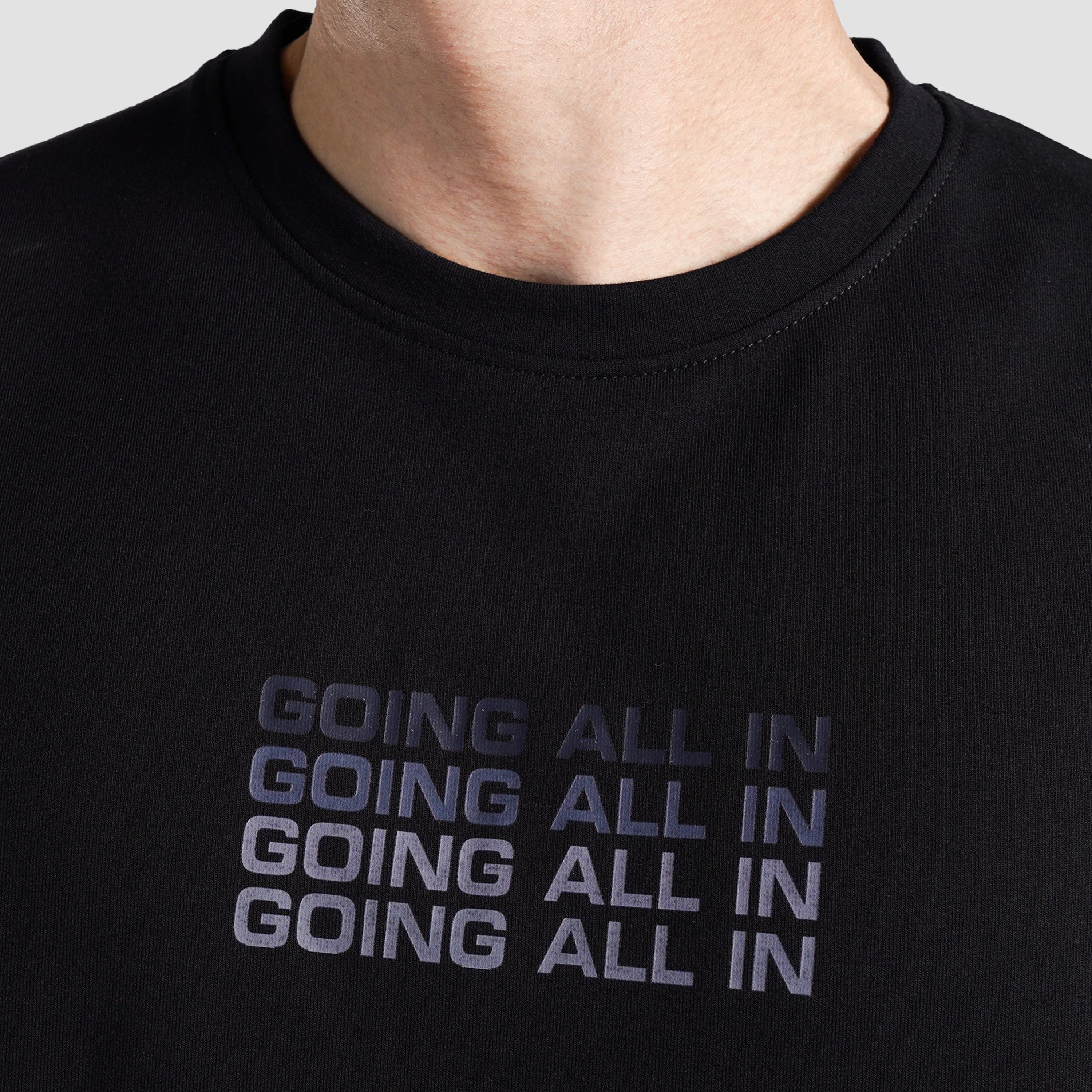 React Sleeveless Tank (Black) - Image 5