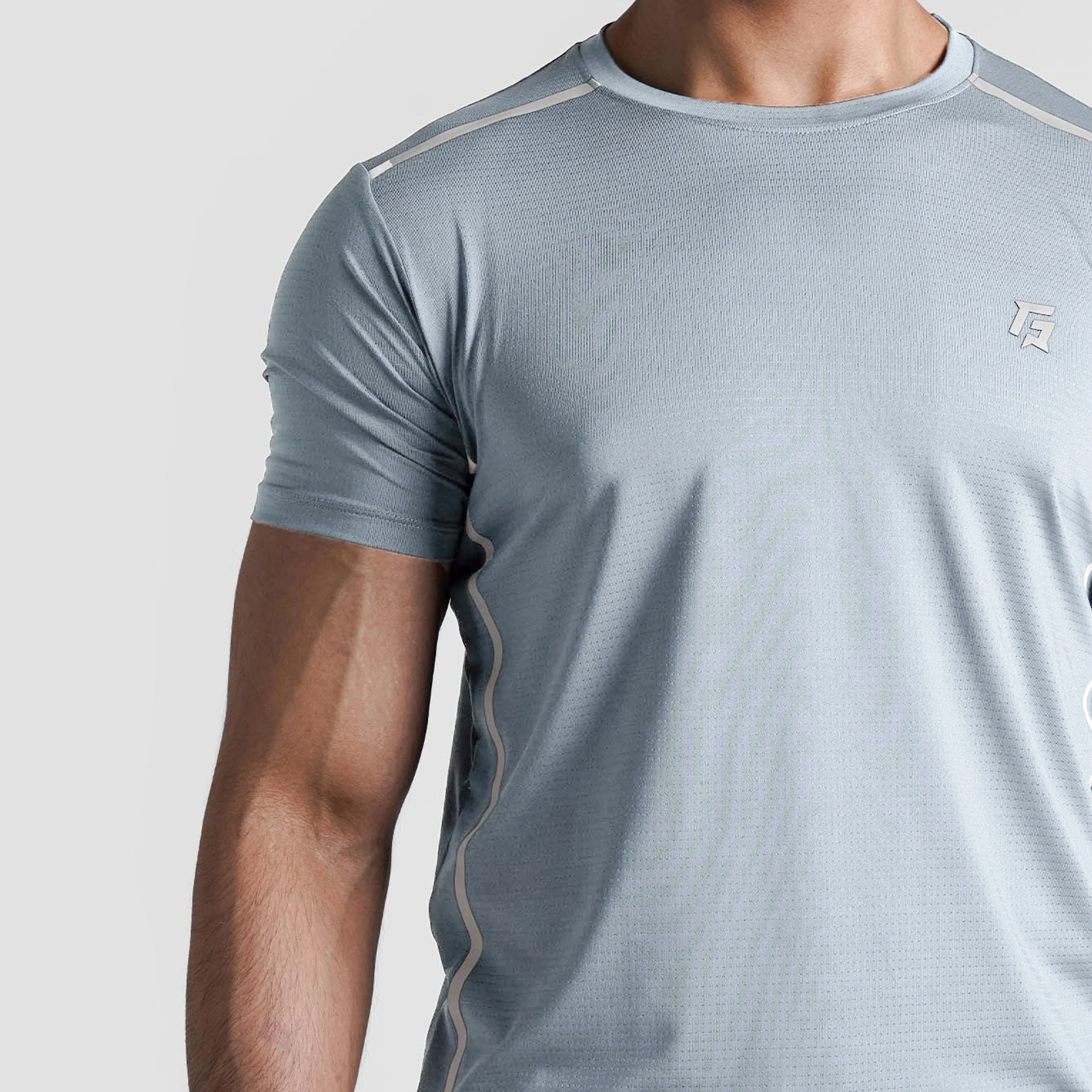 Run Overland Tee (Light Grey) - Image 5