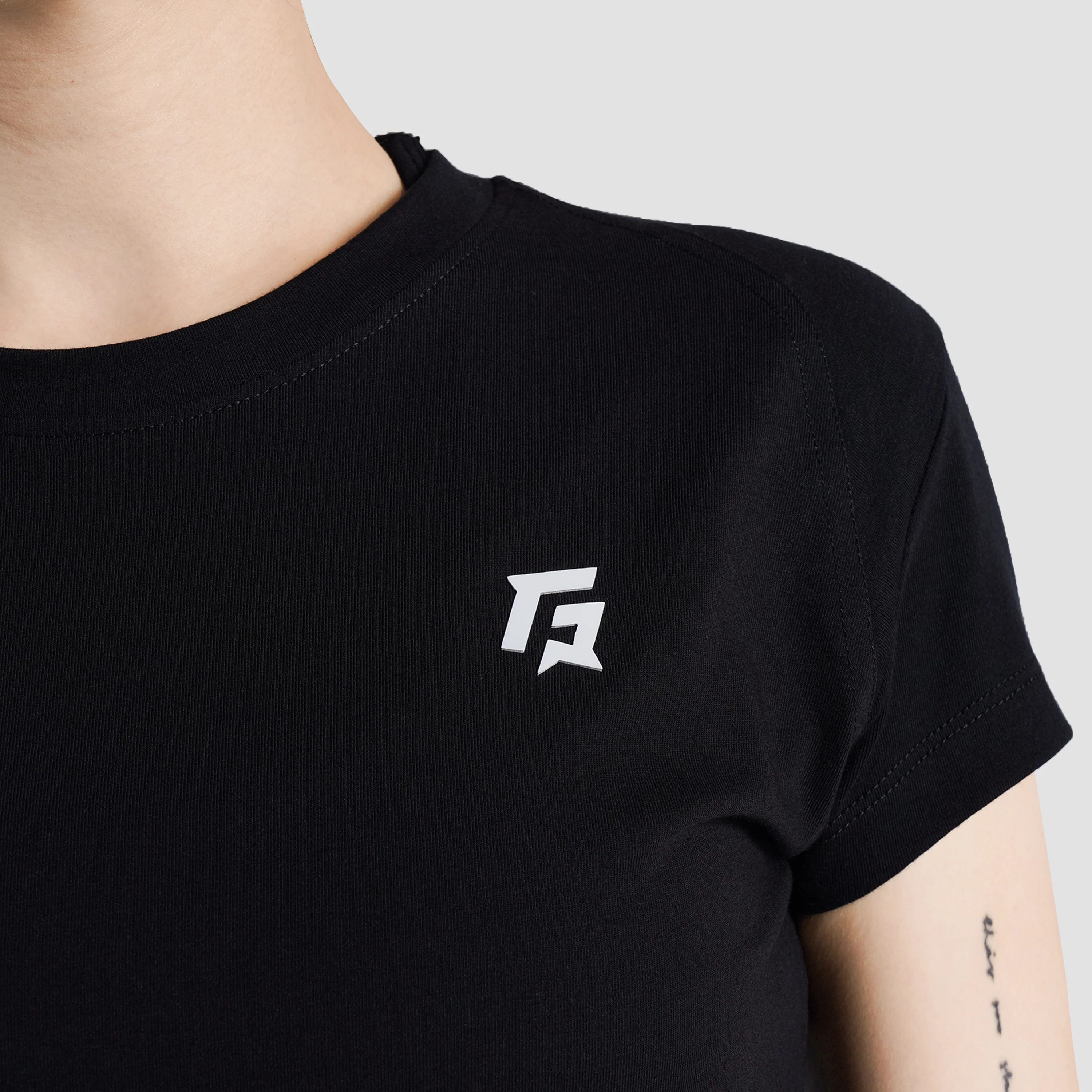 Tone Up Tee (Black) - Image 5