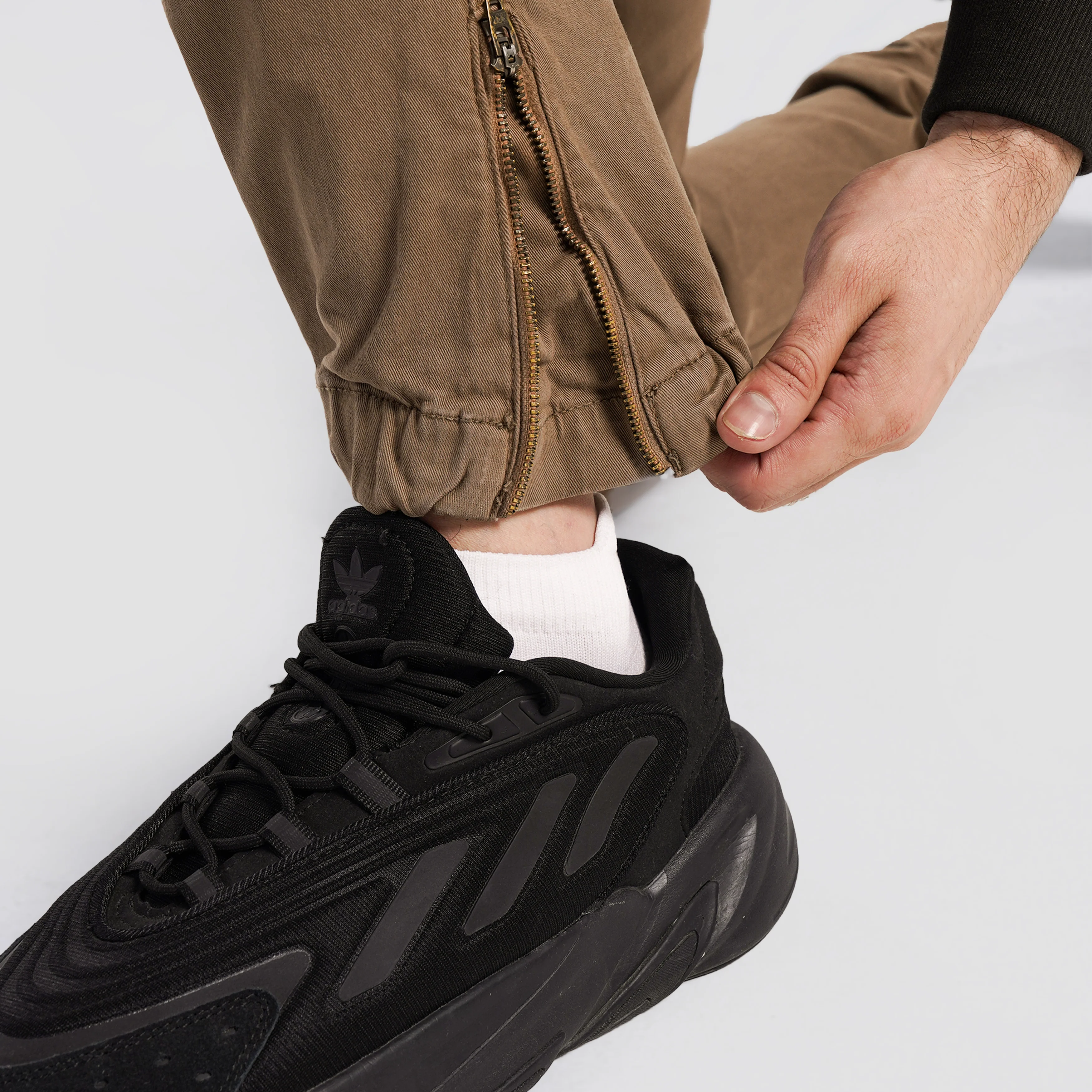 Trek Solid Joggers (Beige) - Image 6