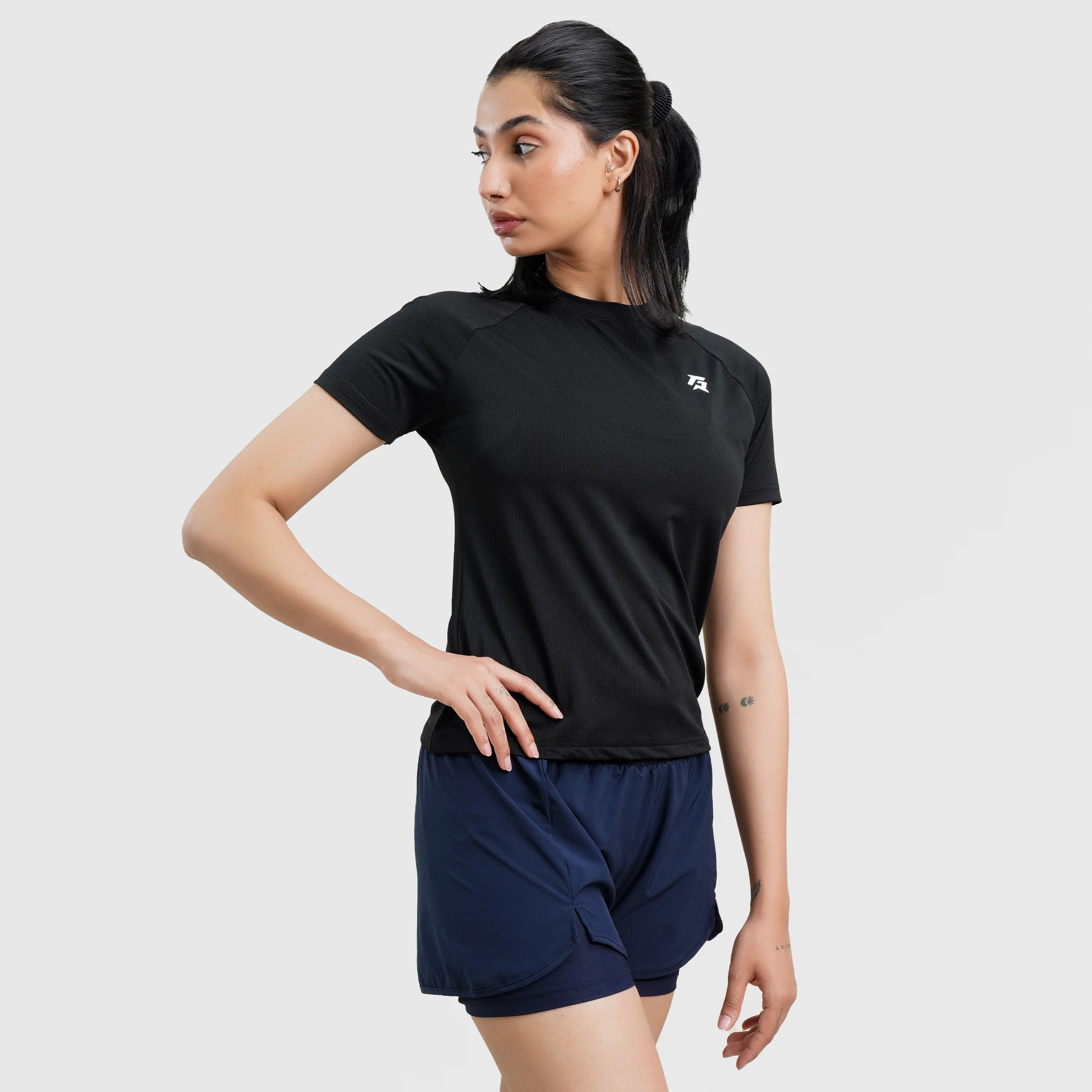 W224 Short Sleeves Tee (Black) - Image 3